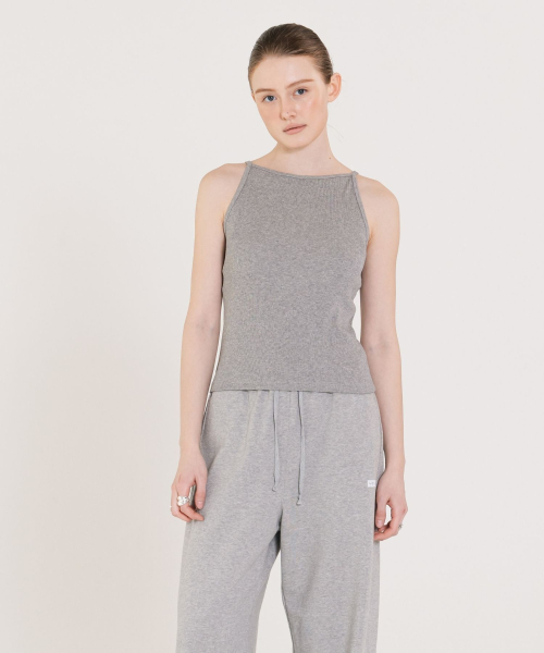 INJIACTIVE(インジアクティブ)の「リブボートネック袖なしグレー(Tシャツ/カットソー・レディース・その他・ONE SIZE)」の2枚目の写真