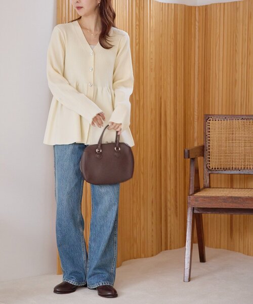 DISCOAT（ディスコート）の「リブメタル釦ペプラムカーディガン（カーディガン/ボレロ・レディース・ブラック/ダークグレー/ライトベージュ/アイボリー・FREE）」の15枚目の写真