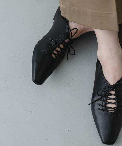 SENSE OF PLACE by URBAN RESEARCH（センスオブプレイスバイアーバンリサーチ）の「『抗菌』ギャザーレースアップシューズ（その他シューズ・レディース・ベージュ/ブラック/アイボリー・MEDIUM/SMALL/LARGE）」の11枚目の写真