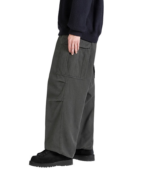 GOLD（ゴールド）の「GOLD / ゴールド：LIGHT BACKSATIN EASY CARGO PANTS：25B-GL42578[MUS]（カーゴパンツ・メンズ・チャコールグレー・M）」の9枚目の写真
