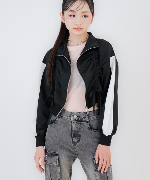 ANAP GiRL(アナップガール)の「前シャーリングジャージブルゾン(ブルゾン・キッズ・ブラック/ホワイト×ブラック/ライトブルー・M/S/XS)」の20枚目の写真