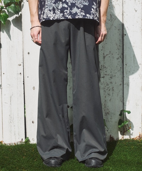 CASPER JOHN（キャスパージョン）の「Easy care semi baggy slacks/イージーケアセミバギースラックス（スラックス・メンズ・ブラック/グレー/ブラウン・LARGE/MEDIUM/SMALL/X-SMALL）」の3枚目の写真
