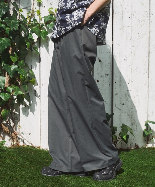 CASPER JOHN（キャスパージョン）の「Easy care semi baggy slacks/イージーケアセミバギースラックス（スラックス・メンズ・ブラック/グレー/ブラウン・LARGE/MEDIUM/SMALL/X-SMALL）」の12枚目の写真