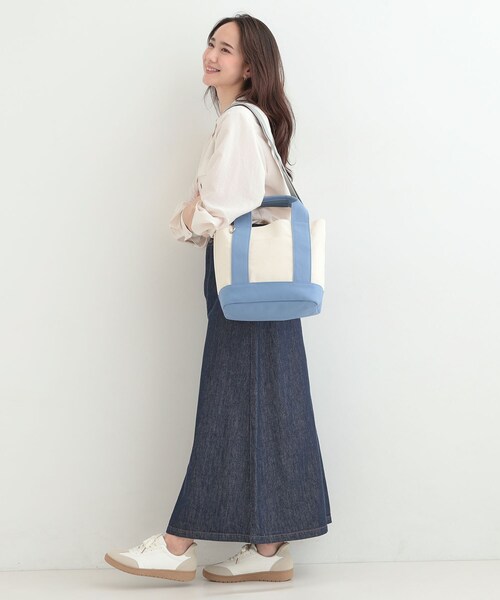 SHOO・LA・RUE（シューラルー）の「配色キャンバストートバッグ（トートバッグ・レディース・グレー系4/ブルー系4/ブラック系4・00）」の9枚目の写真