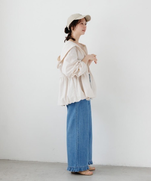 flower（フラワー）の「ペプラムナイロンフーディー（ナイロンジャケット・レディース・グレー/アイボリー・FREE）」の6枚目の写真