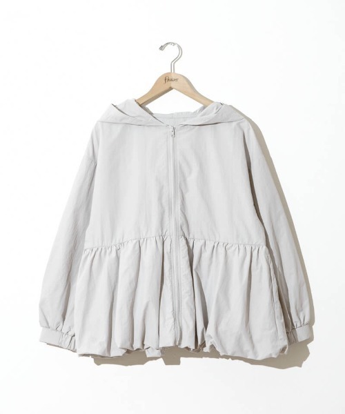flower（フラワー）の「ペプラムナイロンフーディー（ナイロンジャケット・レディース・グレー/アイボリー・FREE）」の17枚目の写真