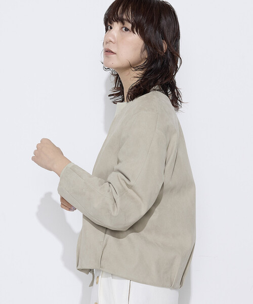 K.T KIYOKO TAKASE（キヨコタカセ）の「フェイクスエード タックブルゾン（ブルゾン・レディース・ブルー系その他/グレイッシュベージュ・9号/11号）」の18枚目の写真