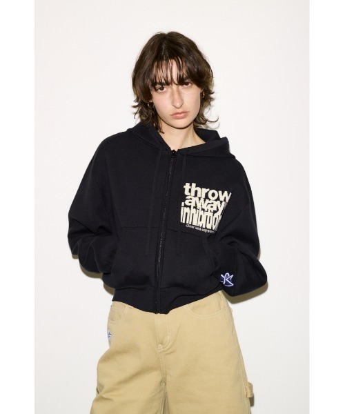 SLY（スライ）の「ESQWE LOGO KNIT ZIP PKTHROW エスクェロゴニットジップパーカー 春服（パーカー・レディース・ネイビー/ライトブラック・FREE）」の3枚目の写真