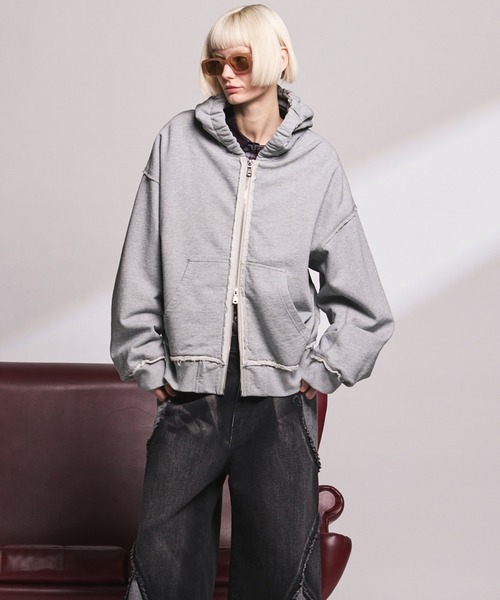 MAISON SPECIAL(メゾンスペシャル)の「《UNISEX》Gathered Hood Prime-over Zip Parka/ギャザーフーディープライムオーバージップパーカー【MAISON SPECIAL/メゾンスペシャル】(パーカー・メンズ・グレイッシュベージュ/ブラック/ピンク/グレー・0/2/1)」の13枚目の写真