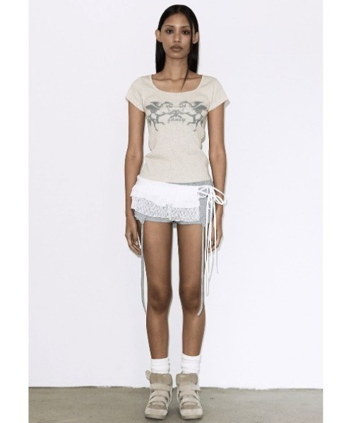 FANCY CLUB(ファンシークラブ)の「A'GEM/9 × .kom 『FANCY CLUB/ファンシークラブ』PEGASUS RIBBED TOP/ペガサスリブトップス(Tシャツ/カットソー・レディース・アイボリー/ブラック・FREE)」の5枚目の写真