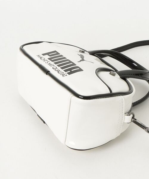 Ray BEAMS（レイビームス）の「PUMA 1976マイクロBAG（トートバッグ・レディース・ブラック/ホワイト/シルバー・ONE SIZE）」の5枚目の写真
