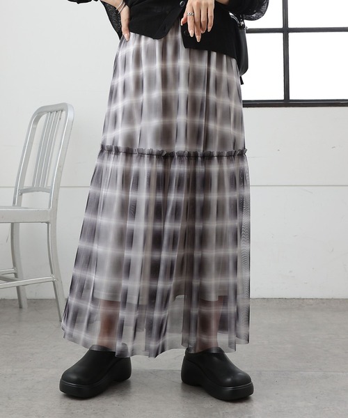 COLONY 2139（コロニートゥーワンスリーナイン）の「オンブレチェックチュールスカート（スカート・レディース・ブラック/ベージュ・FREE）」の4枚目の写真