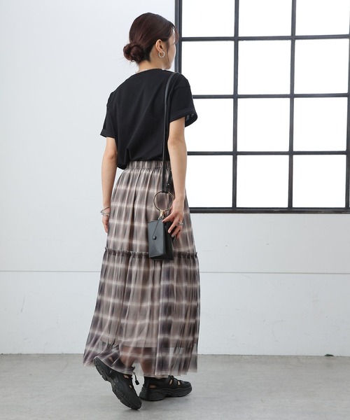 COLONY 2139（コロニートゥーワンスリーナイン）の「オンブレチェックチュールスカート（スカート・レディース・ブラック/ベージュ・FREE）」の16枚目の写真
