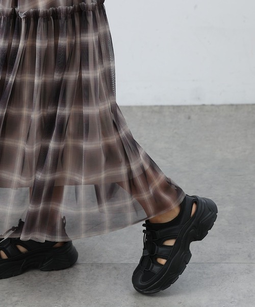 COLONY 2139（コロニートゥーワンスリーナイン）の「オンブレチェックチュールスカート（スカート・レディース・ブラック/ベージュ・FREE）」の22枚目の写真
