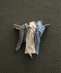 lawgy（ラウジー）の「check triangle mellow scarf / チェックトライアングルメロウスカーフ（バンダナ/スカーフ）」