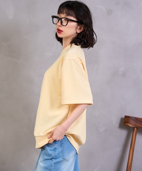 A.D.C.L.(エーディーシーエル)の「オフショルダー オーバーサイズ プルオーバー(Tシャツ/カットソー・レディース・ブラック/オートミール/イエロー・M/L)」の8枚目の写真