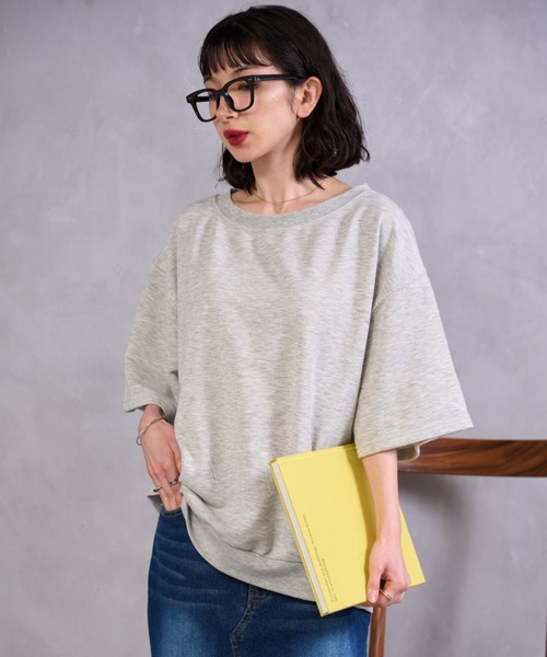 A.D.C.L.(エーディーシーエル)の「オフショルダー オーバーサイズ プルオーバー(Tシャツ/カットソー・レディース・ブラック/オートミール/イエロー・M/L)」の14枚目の写真