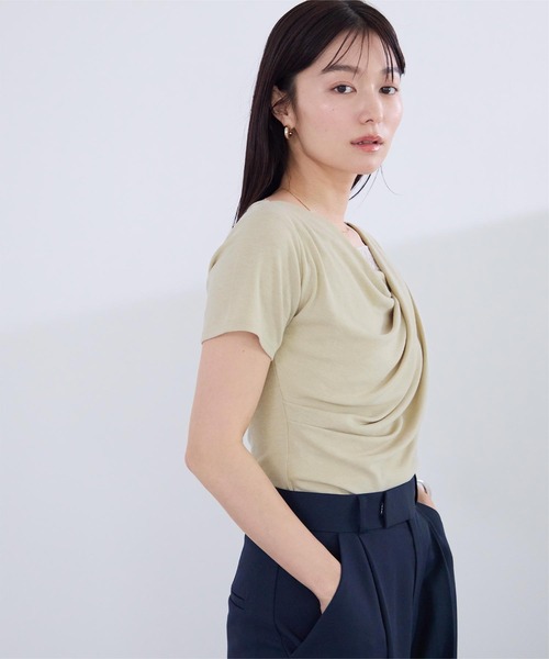 UR'S(ユアーズ)の「オフショルダーハーフスリーブレースドッキングTシャツ(Tシャツ/カットソー・レディース・ベージュ/オフホワイト/ブラック・S/M/L)」の4枚目の写真