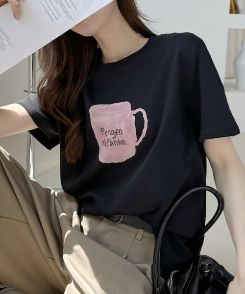 Ada.（エイダ）の「手書きイラスト風 カップデザイン半袖 Tシャツ（Tシャツ/カットソー・レディース・ホワイト/グレー/ブラック・FREE）」の2枚目の写真