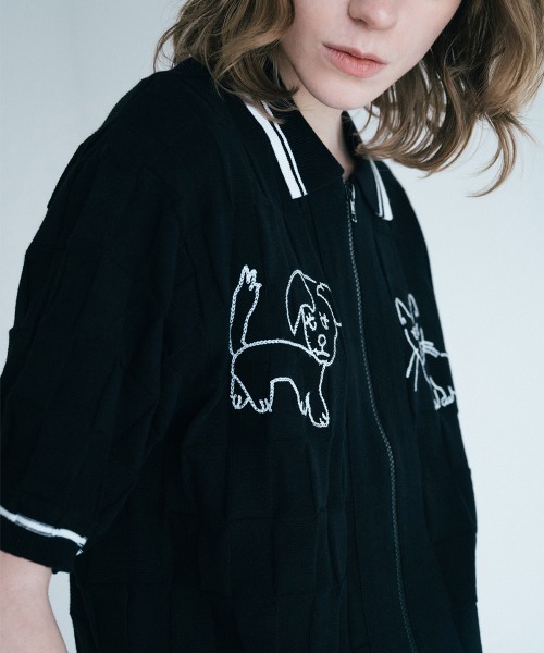 soduk（スドーク）の「【soduk】26SS新作 dog and cat bawling zip knit /ドッグ&キャットボーリングジップニット（ポロシャツ・レディース・ブラック系/ネイビー/グレー系・ONE SIZE）」の2枚目の写真