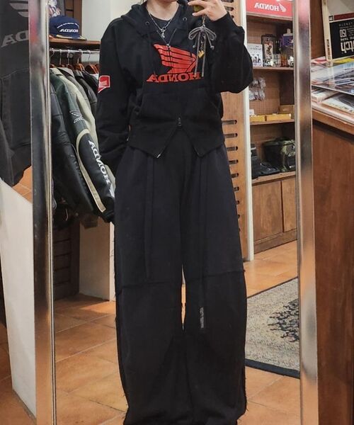 BADBLOOD（バッドブラッド）の「ロエッジコンベックスジョガー - ブラック（スウェットパンツ・レディース・その他・X-SMALL/SMALL/MEDIUM/XX-SMALL）」の8枚目の写真