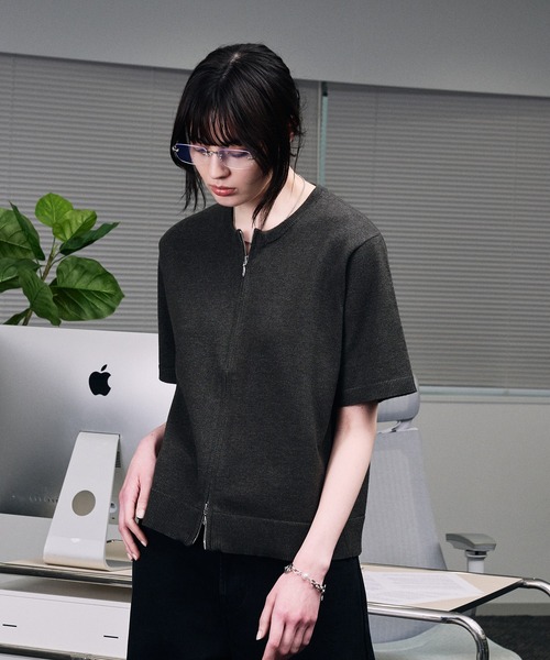 SELLE GLANT(セレグランテ)の「CREW NECK ZIP KNIT SHIRT / クルーネックジップニットシャツ(Tシャツ/カットソー・メンズ・ブラック/ネイビー・LARGE/MEDIUM/SMALL)」の12枚目の写真