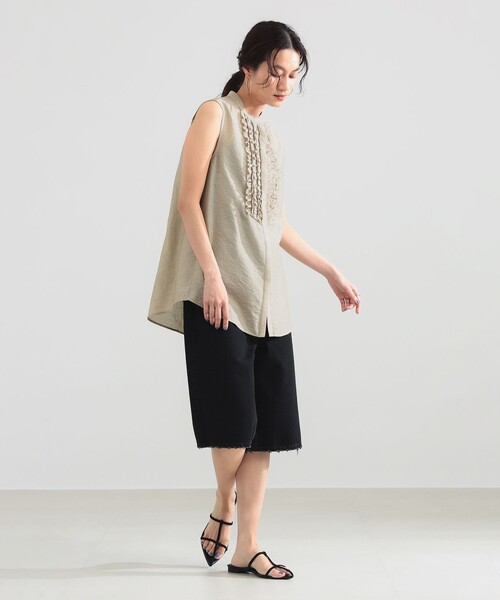 Demi-Luxe BEAMS(デミルクス ビームス)の「レーヨンリネン フリルヨーク ブラウス(シャツ/ブラウス・レディース・ブラック/イエロー系その他2/ベージュ・36/38)」の7枚目の写真