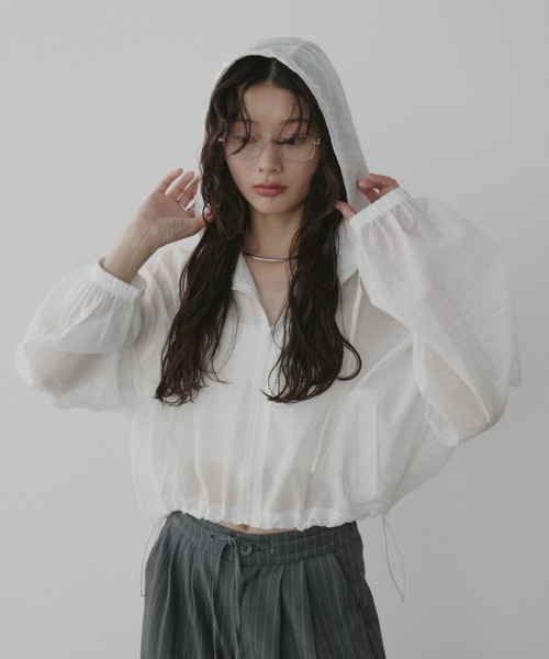 FOXEYBOUTIQUE ホワイト フード付きカーディガン ボレロ フーディー