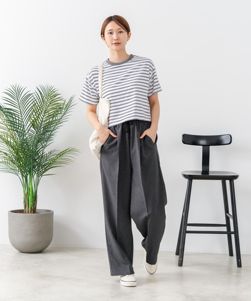 fort point(フォーポイント)の「【C-FORT POINT/フォートポイント】【ハイウエストと相性抜群!】 ボーダークロップド丈Tシャツ 細ボーダー 韓国ファッション スタイルアップ 短丈(Tシャツ/カットソー・レディース・ブラック/ブラウン/オフホワイト/ブルー・FREE)」の11枚目の写真