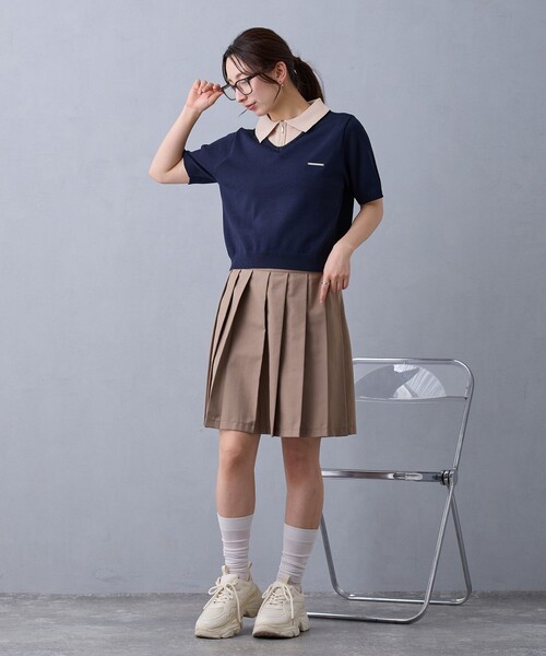 NICOLE CLUB(ニコル クラブ)の「レイヤードカラージップポロシャツ(ニット/セーター・レディース・その他2/ネイビー/ボルドー・FREE)」の8枚目の写真