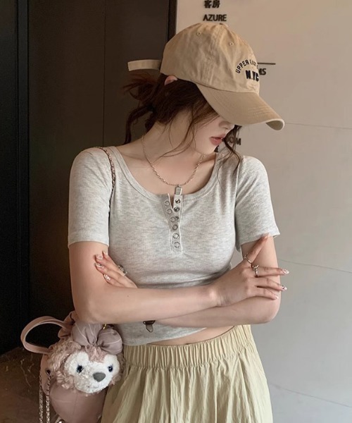 LAC-VERT（ラック・ヴェール）の「ヘンリーネックリブ半袖Tシャツ（Tシャツ/カットソー・レディース・ブラック/グレー/オフホワイト・MEDIUM/LARGE）」の4枚目の写真