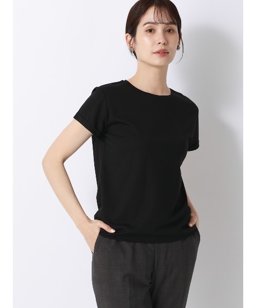 SUIT SQUARE(スーツスクエア)の「クルーネックTシャツ/半袖/ウォッシャブル/接触冷感/レーヨンストレッチポンチ/BIYORI UP(Tシャツ/カットソー・レディース・ブラック/サックスブルー/オフホワイト/グレー/ブラウン・FREE)」の2枚目の写真