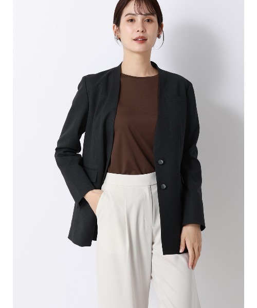 SUIT SQUARE(スーツスクエア)の「クルーネックTシャツ/半袖/ウォッシャブル/接触冷感/レーヨンストレッチポンチ/BIYORI UP(Tシャツ/カットソー・レディース・ブラック/サックスブルー/オフホワイト/グレー/ブラウン・FREE)」の12枚目の写真