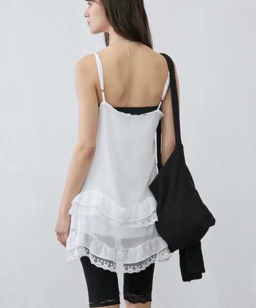 Rohwel（ローウェル）の「Tiered Lace Camisole Dress / ティアードレースキャミソールドレス（キャミソール・レディース・ブラック/ホワイト・FREE）」の10枚目の写真