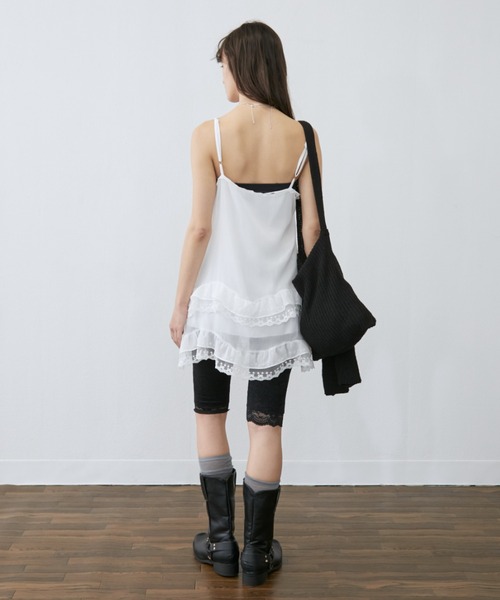 Rohwel（ローウェル）の「Tiered Lace Camisole Dress / ティアードレースキャミソールドレス（キャミソール・レディース・ブラック/ホワイト・FREE）」の4枚目の写真