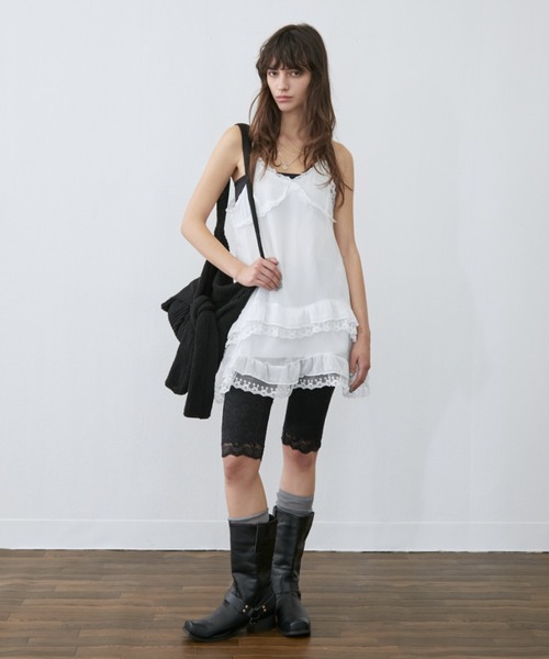 Rohwel（ローウェル）の「Tiered Lace Camisole Dress / ティアードレースキャミソールドレス（キャミソール・レディース・ブラック/ホワイト・FREE）」の12枚目の写真