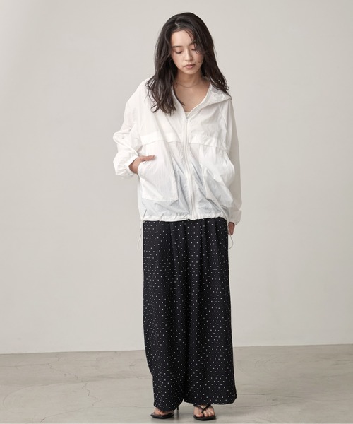 OFROOM(オフルーム)の「UV Cut Sheer Blouson|UVカットシアーブルゾン(ブルゾン・レディース・グリーン/ホワイト/ベージュ・FREE)」の18枚目の写真