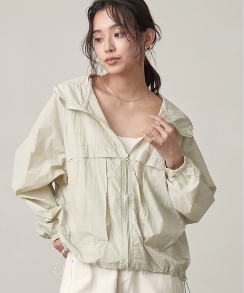 OFROOM(オフルーム)の「UV Cut Sheer Blouson|UVカットシアーブルゾン(ブルゾン・レディース・グリーン/ホワイト/ベージュ・FREE)」の10枚目の写真