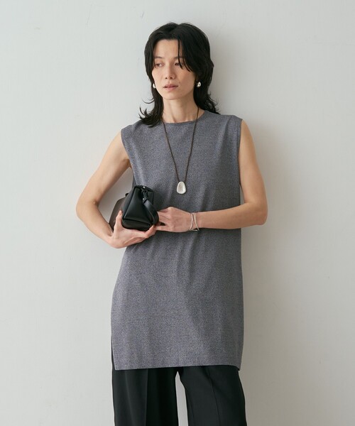 qualite（カリテ）の「【接触冷感・セットアップ対応】レーヨンストレッチニットチュニック　夏服　オフィスカジュアル　タンクトップ（ニット/セーター・レディース・グレー系その他2/ダークベージュ・フリー）」の10枚目の写真
