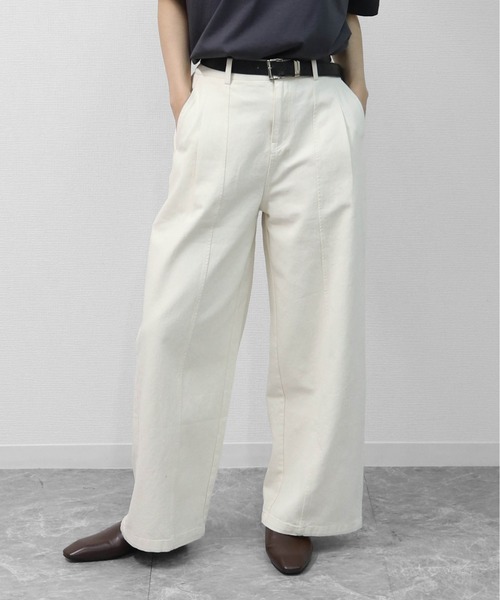 THE CELL.（ザセルドット）の「センターシーム　ワイドストレートデニム　CENTER SEAM WIDE STRAIGHT DENIM（デニムパンツ・レディース・アイボリー/チャコールグレー・FREE）」の5枚目の写真