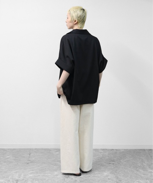 THE CELL.（ザセルドット）の「センターシーム　ワイドストレートデニム　CENTER SEAM WIDE STRAIGHT DENIM（デニムパンツ・レディース・アイボリー/チャコールグレー・FREE）」の8枚目の写真
