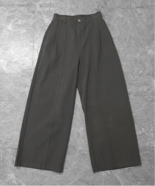 THE CELL.（ザセルドット）の「センターシーム　ワイドストレートデニム　CENTER SEAM WIDE STRAIGHT DENIM（デニムパンツ・レディース・アイボリー/チャコールグレー・FREE）」の13枚目の写真