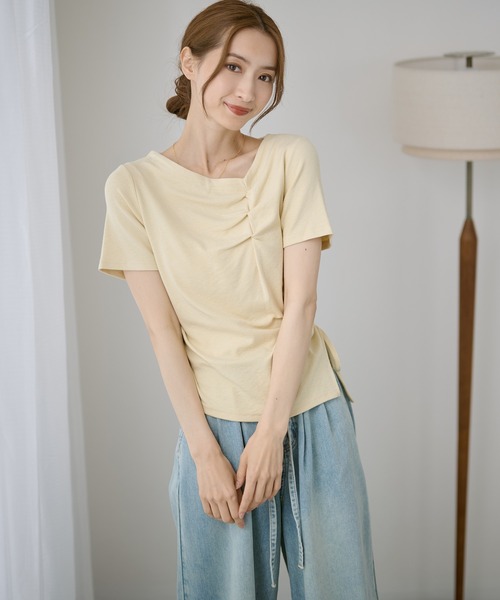 DAYRA(デイラ)の「フロント ギャザー サイド リボン Tシャツ(Tシャツ/カットソー・レディース・イエロー/パープル/ブラック/ホワイト・FREE)」の4枚目の写真