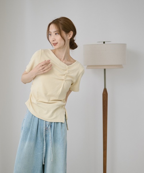 DAYRA(デイラ)の「フロント ギャザー サイド リボン Tシャツ(Tシャツ/カットソー・レディース・イエロー/パープル/ブラック/ホワイト・FREE)」の18枚目の写真