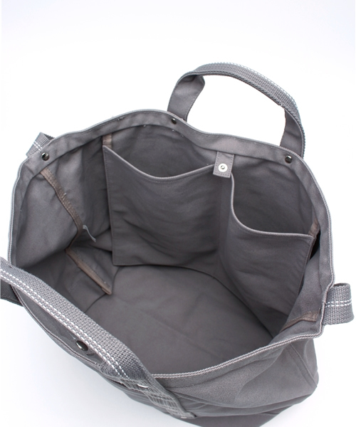 LBC（エルビーシー）の「フローナンバーラージトート     （トートバッグ・レディース・その他24/ダークネイビー/オフホワイト/グレー・ONE SIZE）」の15枚目の写真