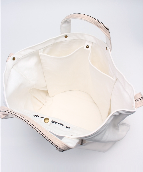 LBC（エルビーシー）の「フローナンバーラージトート     （トートバッグ・レディース・その他24/ダークネイビー/オフホワイト/グレー・ONE SIZE）」の17枚目の写真