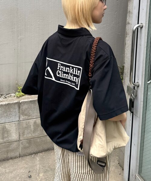Franklin Climbing(フランクリンクライミング)の「【Franklin Climbing】【ユニセックス】essentialバックプリントポロシャツ(ポロシャツ・メンズ・ベージュ/ブラック/ホワイト/サックスブルー・LARGE/MEDIUM)」の7枚目の写真