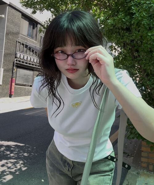 ABEEHUMS(アビハムズ)の「ビビロゴスリムフィット半袖Tシャツ ABH355-113 イエロー(Tシャツ/カットソー・レディース・イエロー・SMALL/MEDIUM/LARGE)」の5枚目の写真
