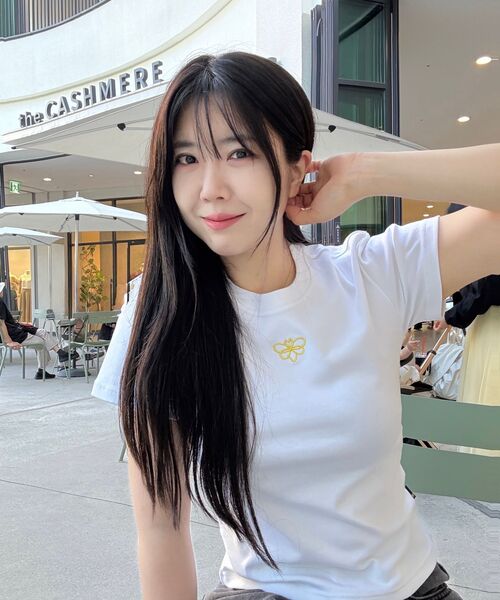 ABEEHUMS(アビハムズ)の「ビビロゴスリムフィット半袖Tシャツ ABH355-113 イエロー(Tシャツ/カットソー・レディース・イエロー・SMALL/MEDIUM/LARGE)」の9枚目の写真