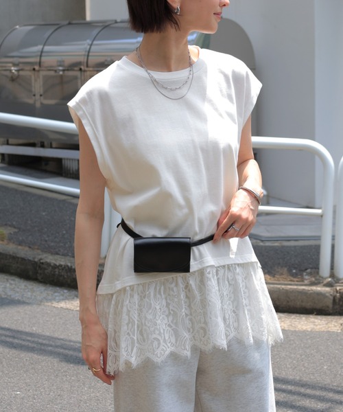 andme(アンドミー)の「裾レースフレンチスリーブトップス(Tシャツ/カットソー・レディース・スミクロ/オフホワイト・M)」の1枚目の写真